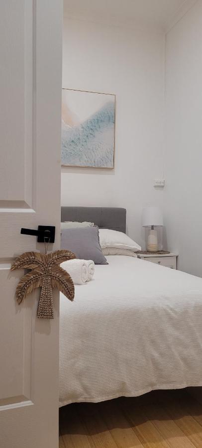 Boutique Beach House In The Heart Of St. Kilda Мельбурн Экстерьер фото